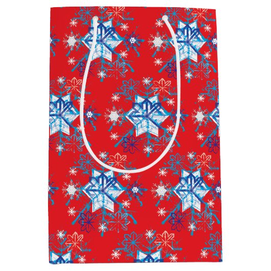 Vakantige rode en blauwe sneeuwvlokken en sterren medium cadeauzakje (Voorkant)