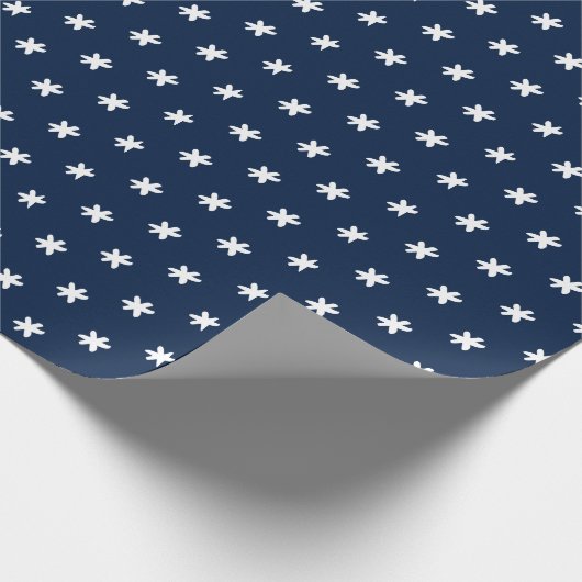 Vakblauwe en witte sneeuwvlokken cadeaupapier (Hoek)