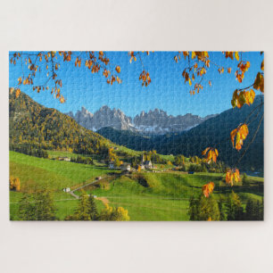 Val di Funes Dolomites valley met herfstbladeren Legpuzzel