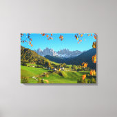 Val di Funes vallei met herfstbladeren canvas (Voorkant)
