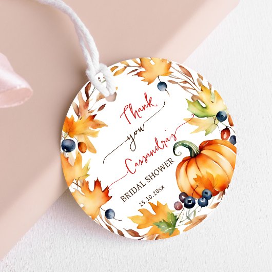 Val in de herfst pompoen bladeren krans bruidsdouc bedankjes labels