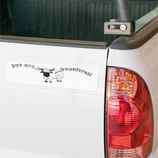 Valais Blerkende Sheep - Ewe zijn mooi! Bumpersticker (Op Truck)