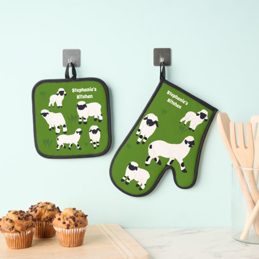 Valais Blerkse Sheep Personalized Farmers Ovenwant & Pannenlap Set (Insitu(Ophanging))