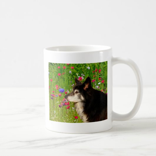 Valentijn Border Collie met mooie bloemetjes Koffiemok (Rechts)