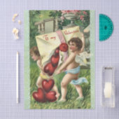 Valentijn cherubs met envelop van rode harten tissuepapier (Craft)