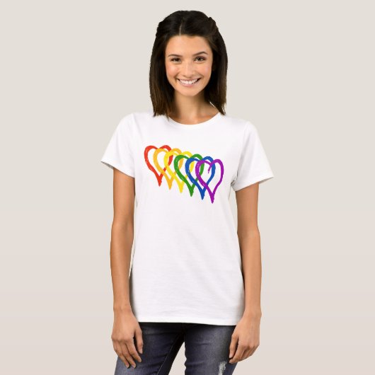 Valentijn Gay Pride regenbooggelaagde harten T-shirt (Voorkant volledig)