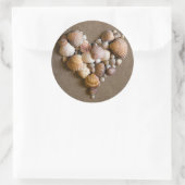 Valentijn hart gemaakt met schalen ronde sticker (Tas)