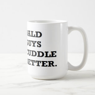 valentijn: kale jongens knuffelen beter koffiemok