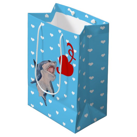 Valentijn Shark Medium Cadeauzakje (Voorkant Gekanteld)