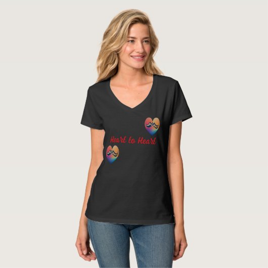 Valentijns: Hart tot Hart, Liefdessymbool V-Hals T-shirt (Voorkant volledig)