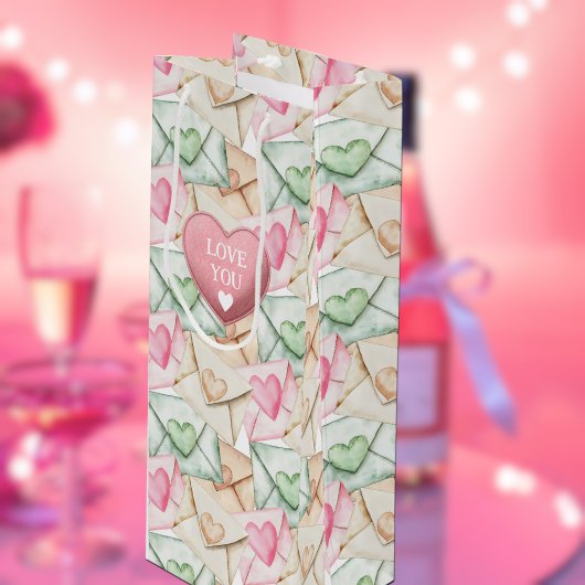 Valentijnsbrievenveloppen en Harten Wijn Cadeautas