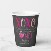Valentijnsdag 1e verjaardag Hugs & Kisses (XOXO) Papieren Bekers (Achterkant)