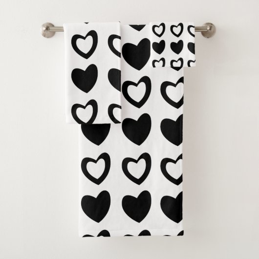 Valentijnsdag Black en White Hearts Pattern Bad Handdoek (Insitu)