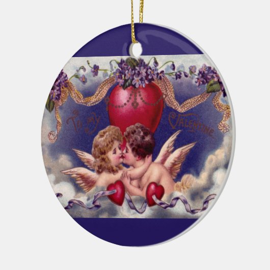  Valentijnsdag Cherubs Hug in Clouds Keramisch Ornament (Links)