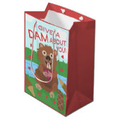 Valentijnsdag Cute Beaver geeft dam Pun Funny Medium Cadeauzakje (Voorkant Gekanteld)