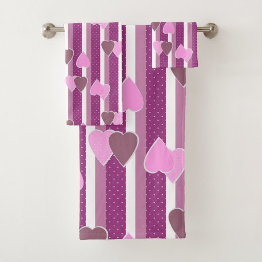 Valentijnsdag harten op gestreepte achtergrond  bad handdoek (Insitu)