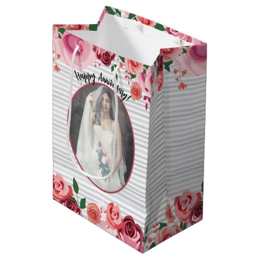 Valentijnsdag Jubileum Painterly Rozen Foto Medium Cadeauzakje (Voorkant Gekanteld)