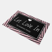 Valentijnsdag laat liefde binnen | Gepersonaliseer Deurmat (Schuin)