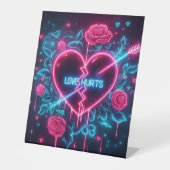 Valentijnsdag liefde doet pijn Neon hart Reclamebord Met Voetstuk (Voorkant)
