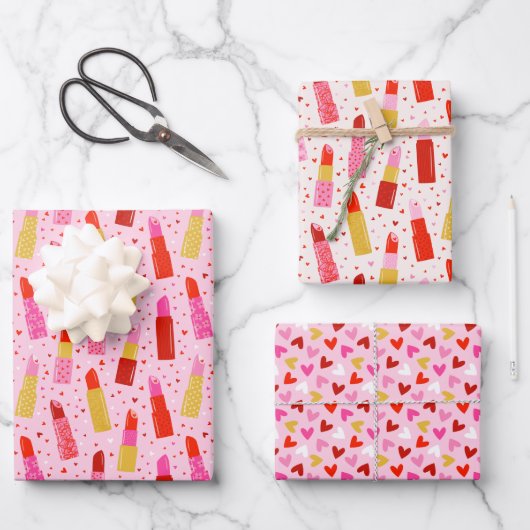 Valentijnsdag Lipsticks en Harten Inpakpapier Vel (Voorkant)