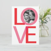 Valentijnsdag LOVE Photo Verloving Invitation 2 Kaart (Staand voorkant)