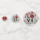 Valentijnsdag LOVE Red Hearts Modern Rustin Wood Confetti (Voorkanten)