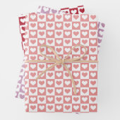 Valentijnsdag met geruite harten inpakpapier vel (In situ)