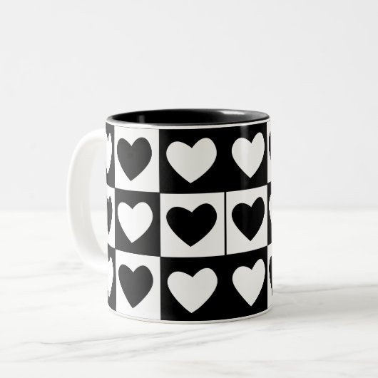 Valentijnsdag met zwarte en witte harten tweekleurige koffiemok (Voorkant links)