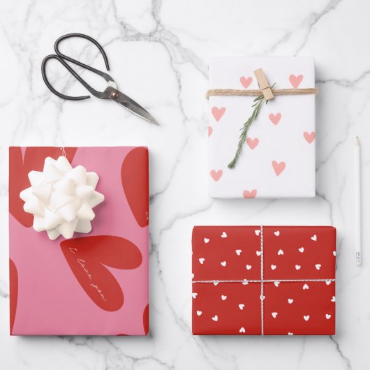 Valentijnsdag Modern Rode & Roze Harten Script Inpakpapier Vel (Voorkant)