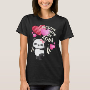 Valentijnsdag panda beer met harten t-shirt