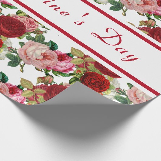 Valentijnsdag Roze en rode roze Floral Cadeaupapier (Hoek)