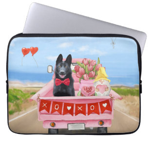 Valentijnsdag Truck Hearts van Shepherd Dog Laptop Sleeve
