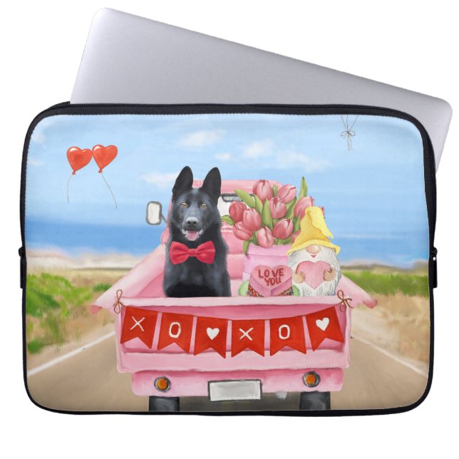 Valentijnsdag Truck Hearts van Shepherd Dog Laptop Sleeve (Voorkant)