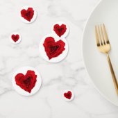 Valentijnsdag van de rode rode rode rozenrog in de confetti (Groep)