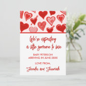 Valentijnsdag zwangerschapsaankondiging rood zoet aankondiging (Staand voorkant)