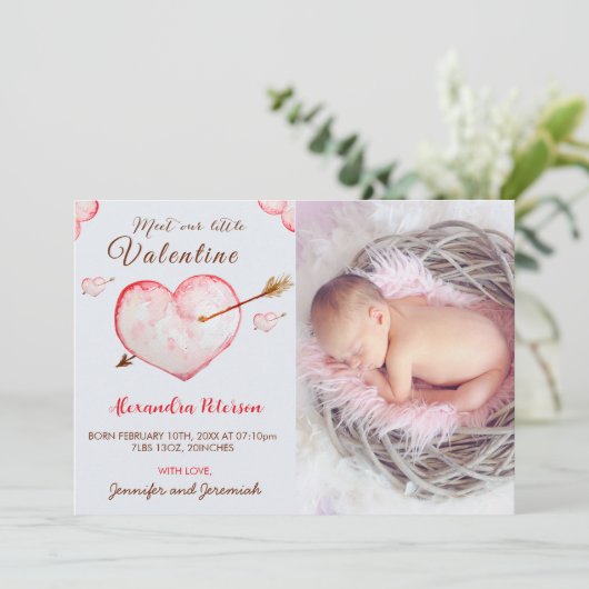 Valentijnse  geboortekaartjes hartpijl aankondiging (Staand voorkant)