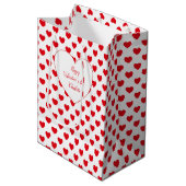 Valentijnse Red Hearts Gift Bag Medium Cadeauzakje (Voorkant Gekanteld)
