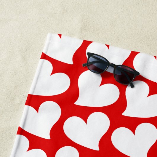 VALENTIJNSE RODE EN WITTE HARTS VALENTIJN STRANDLAKEN (In situ)