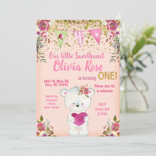 Valentijnse teddybeer 1e verjaardagsuitnodiging. kaart (Staand voorkant)