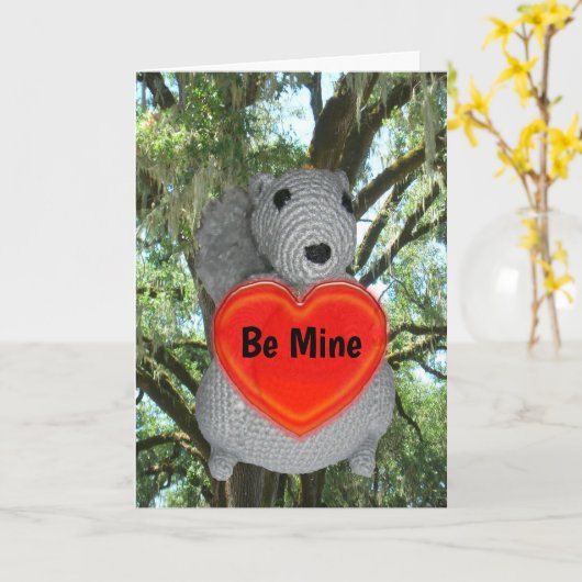 Valentijnskaart - Eekhoorn met Valentijnskaart Kaart (Gele Bloem)