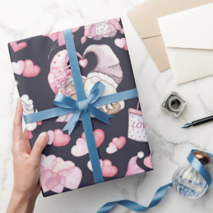 Valentijnskabouters in liefde inpakpapier