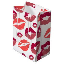 Valentijnske kiss the miss goodbye Bruidsuitnodigi Medium Cadeauzakje