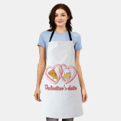 Valentijns's Datum Pizza Bier Schort (Gedragen)