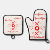Valentijns's XOXO met Harten in Rood | Ovenwant & Pannenlap Set (Voorkant)