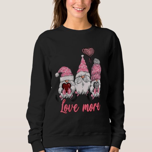 Valentine Gnomes Cute Loves More Heart Buffalo Red Trui (Voorkant)