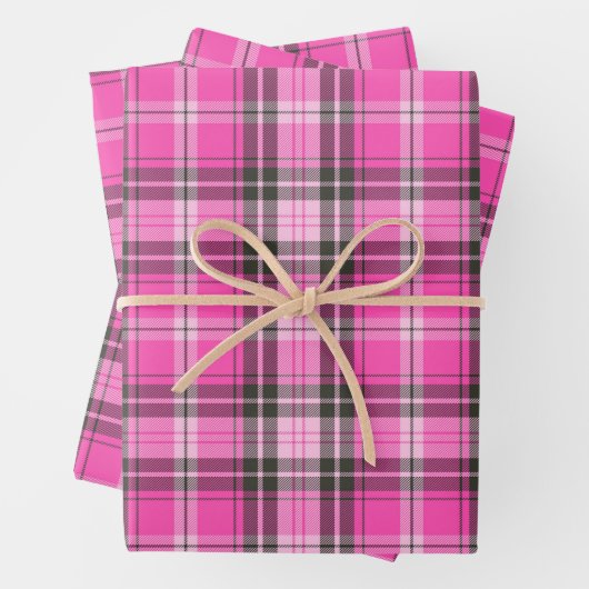 Valentine Plaid Wrapping Paper  (In situ)