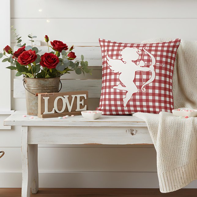 Valentine’s Day Cupid Red and White Plaid Gingham Kussen (Creator heeft geüpload)