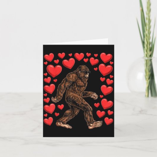 Valentines Day Bigfoot Red Hearts Funny Sasquatch  Kaart (Voorkant)