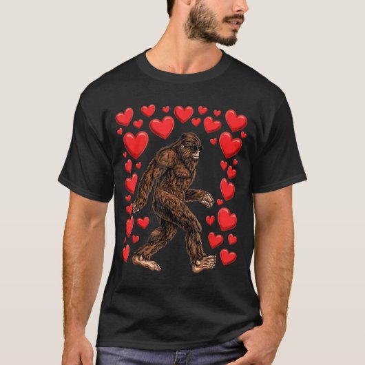 Valentines Day Bigfoot Red Hearts Funny Sasquatch T-shirt (Voorkant)