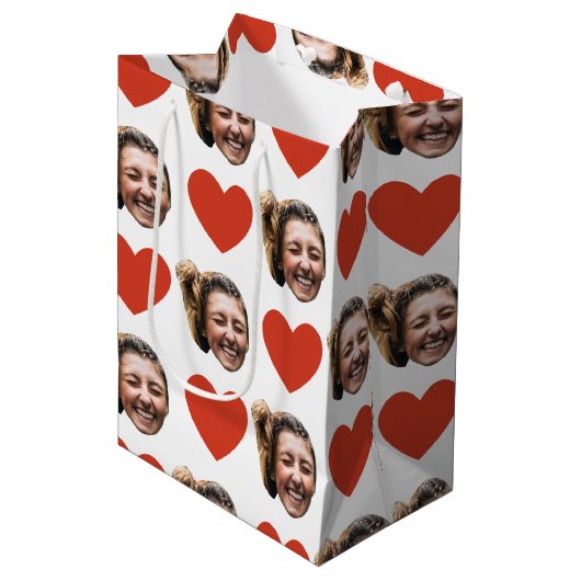 Valentines Day Funny Custom Face Photo Love Heart Medium Cadeauzakje (Voorkant Gekanteld)